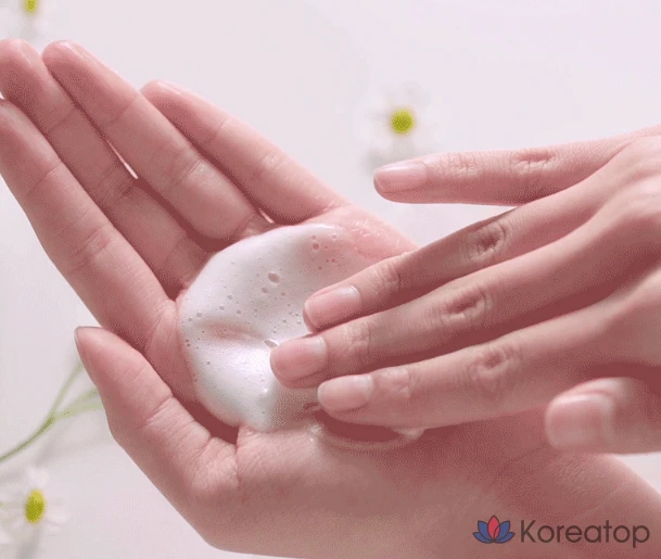 Гель-пенка для умывания HYGGEE Mild Hyaluron Cleanser, 400 мл, 1 шт., фото 7