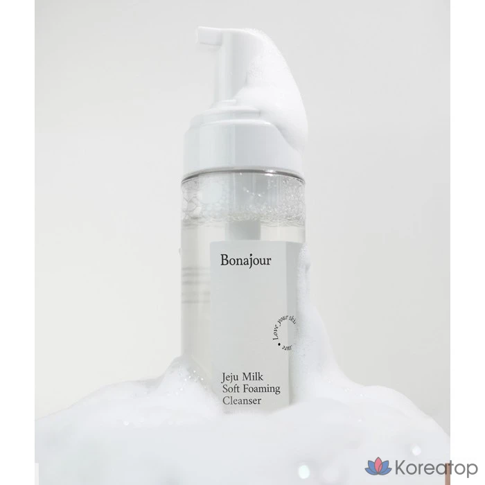 Очищающая пенка Bonajour Jeju Milk Soft Foaming Cleanser, 150 мл, 1 шт.
