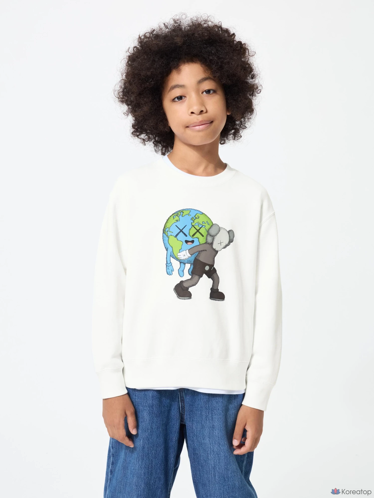 Свитшот детский Uniqlo KAWS Universe Sweatshirt C