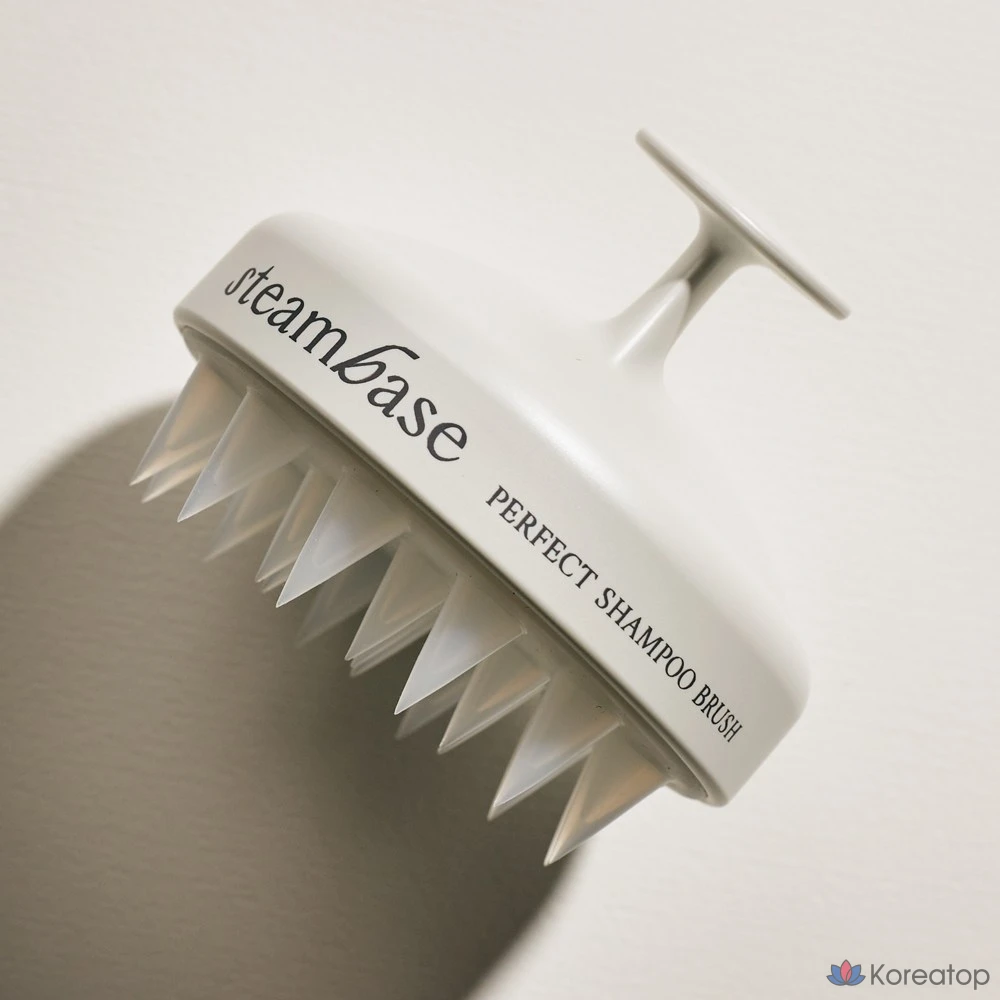 Шампунь-браш для массажа кожи головы Steambase Soft Silicone Shampoo Brush, 1 шт.