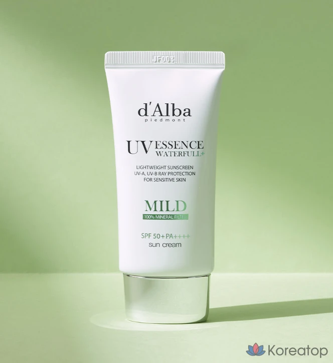 Солнцезащитный крем d'Alba Waterfull Mild Sun Cream SPF50+ PA++++, 50 мл, 1 шт.