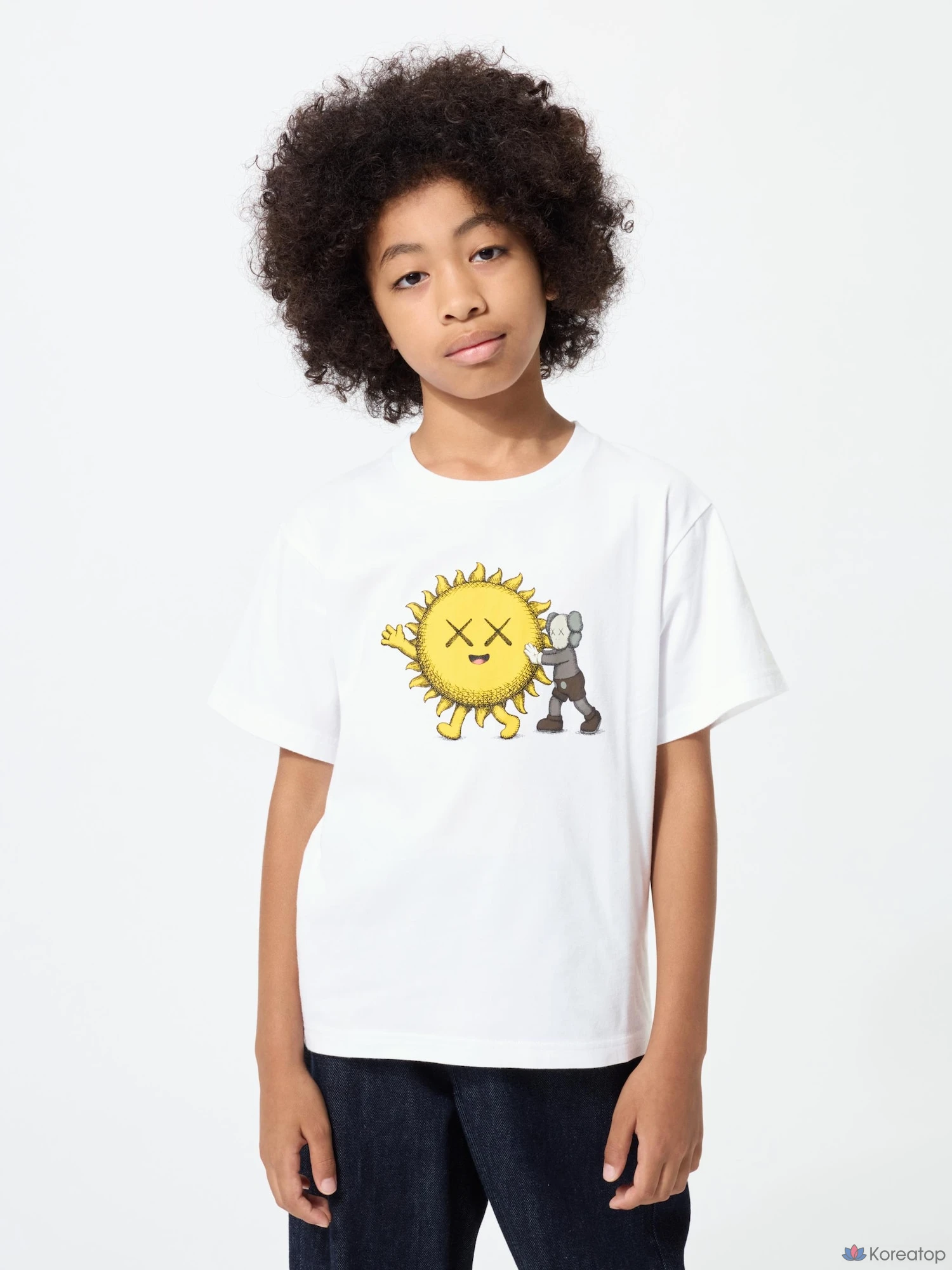 Футболка детская Uniqlo KAWS Universe UT Graphic T-Shirt, черный