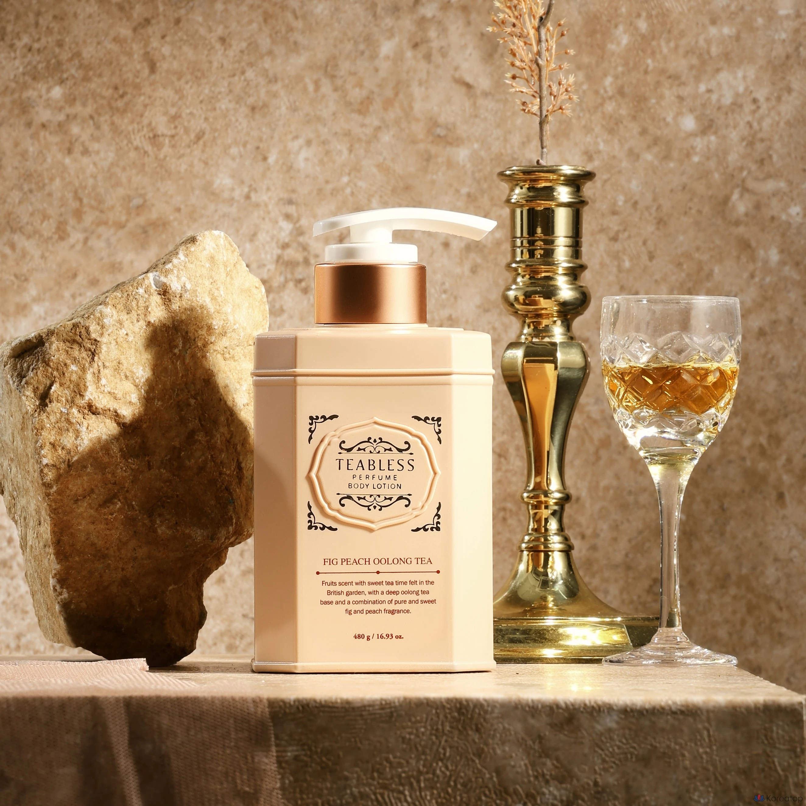 Лосьон для тела TEABLESS Perfume Body Lotion Pig Peach Oolong Tea, 480 г, 1 шт.