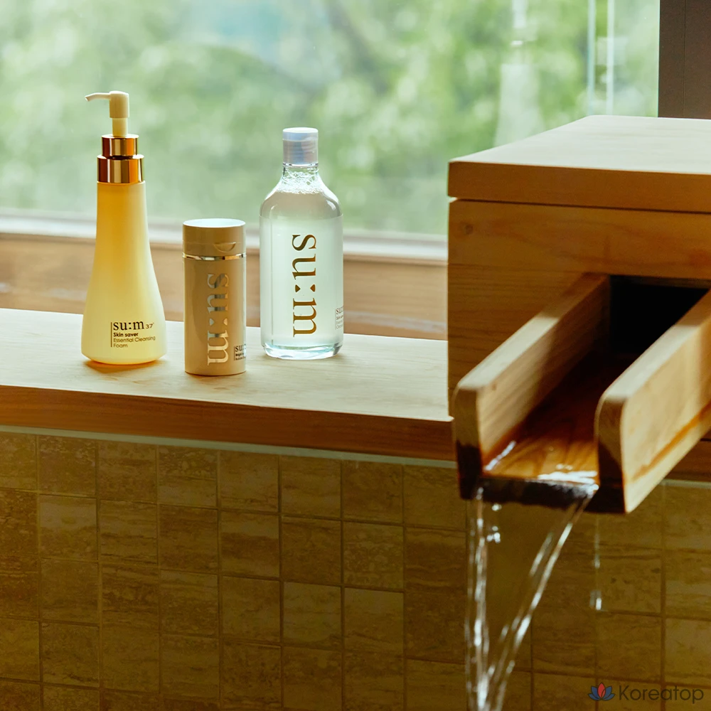 Набор для ухода SU:M37 Skin Saver Essential Pure Cleansing Water 400ml + Cleansing Foam 100ml, 1 шт.