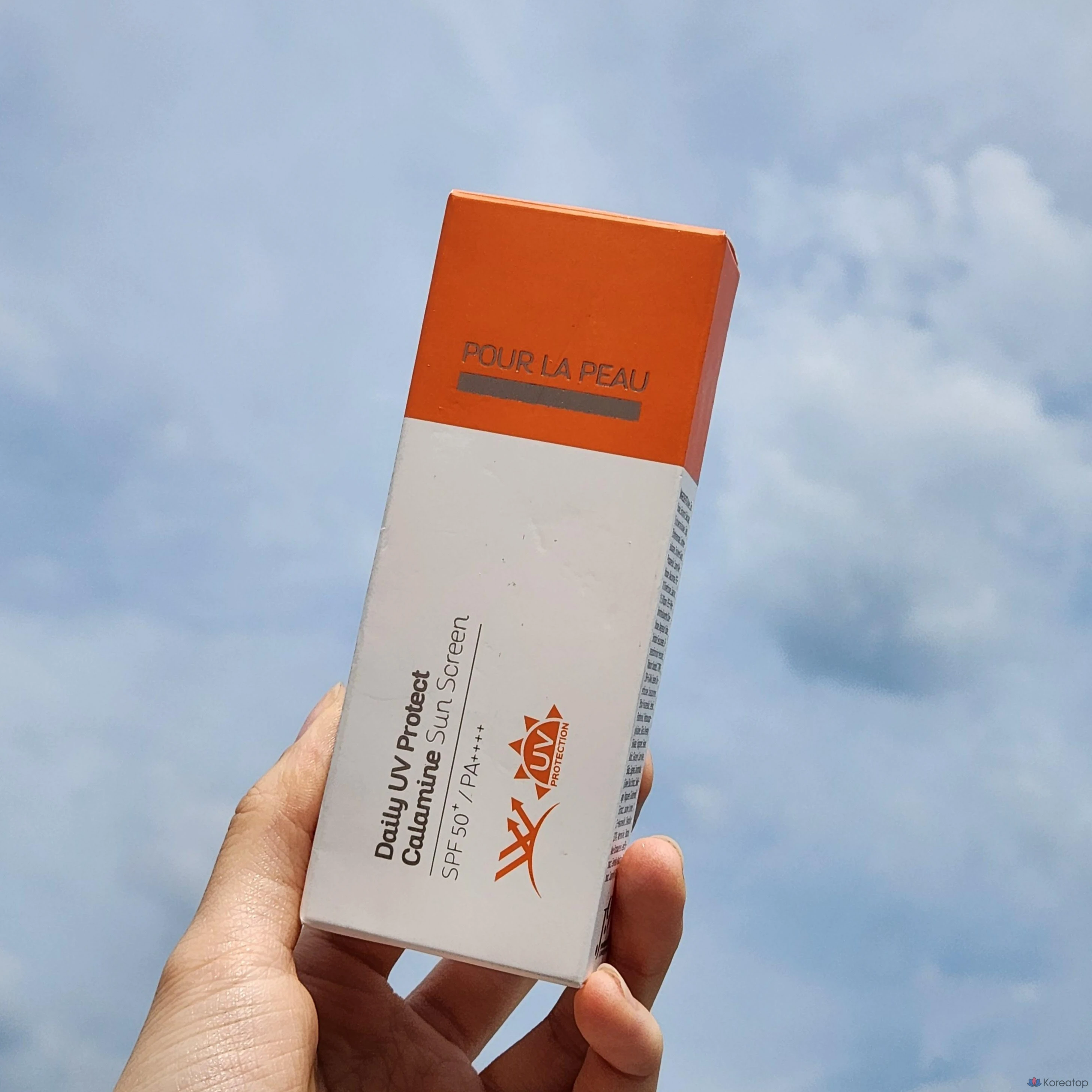 Солнцезащитный крем Pour La Peau Daily UV Protect Calamine Sunscreen, 50 г, 1 шт.