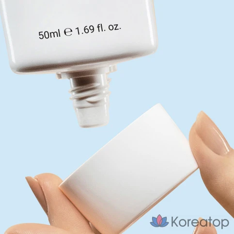 Солнцезащитный крем Rovectin Aqua Soo Moisturizing Sun Cream SPF50+ PA++++, 50 мл, 1 шт.