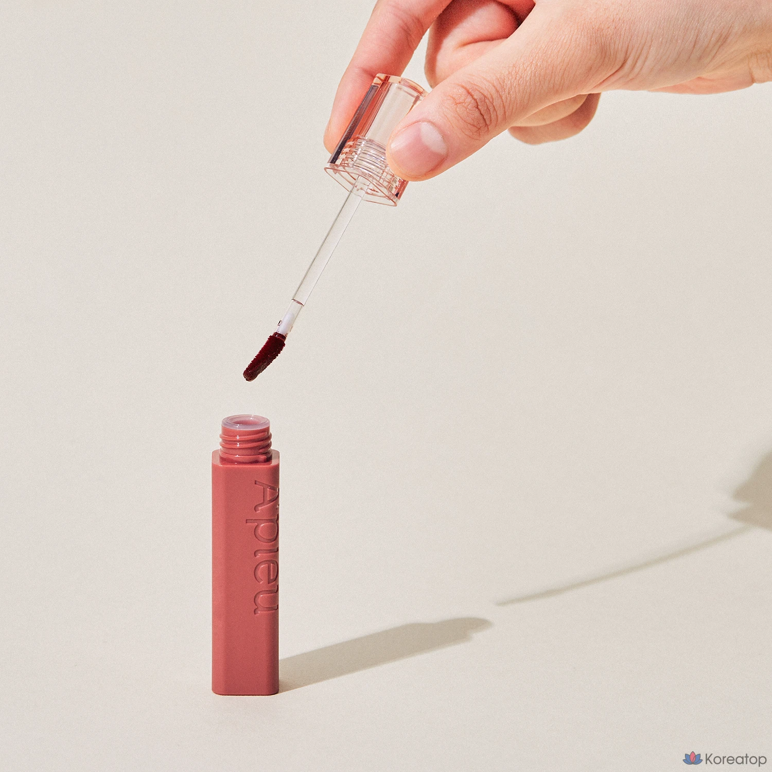 Тинт для губ A'Pieu Juicy Pang Tint, оттенок CR06 First Guava, 3.5 г, 1 шт., фото 5