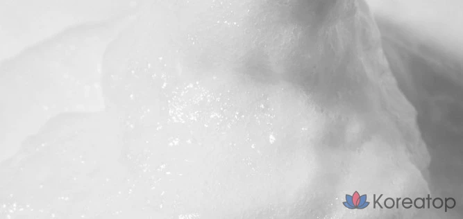 Очищающий гель COSRX Hydrium Triple Hyaluronic Moisturizing Cleanser, 150 мл, 1 шт.