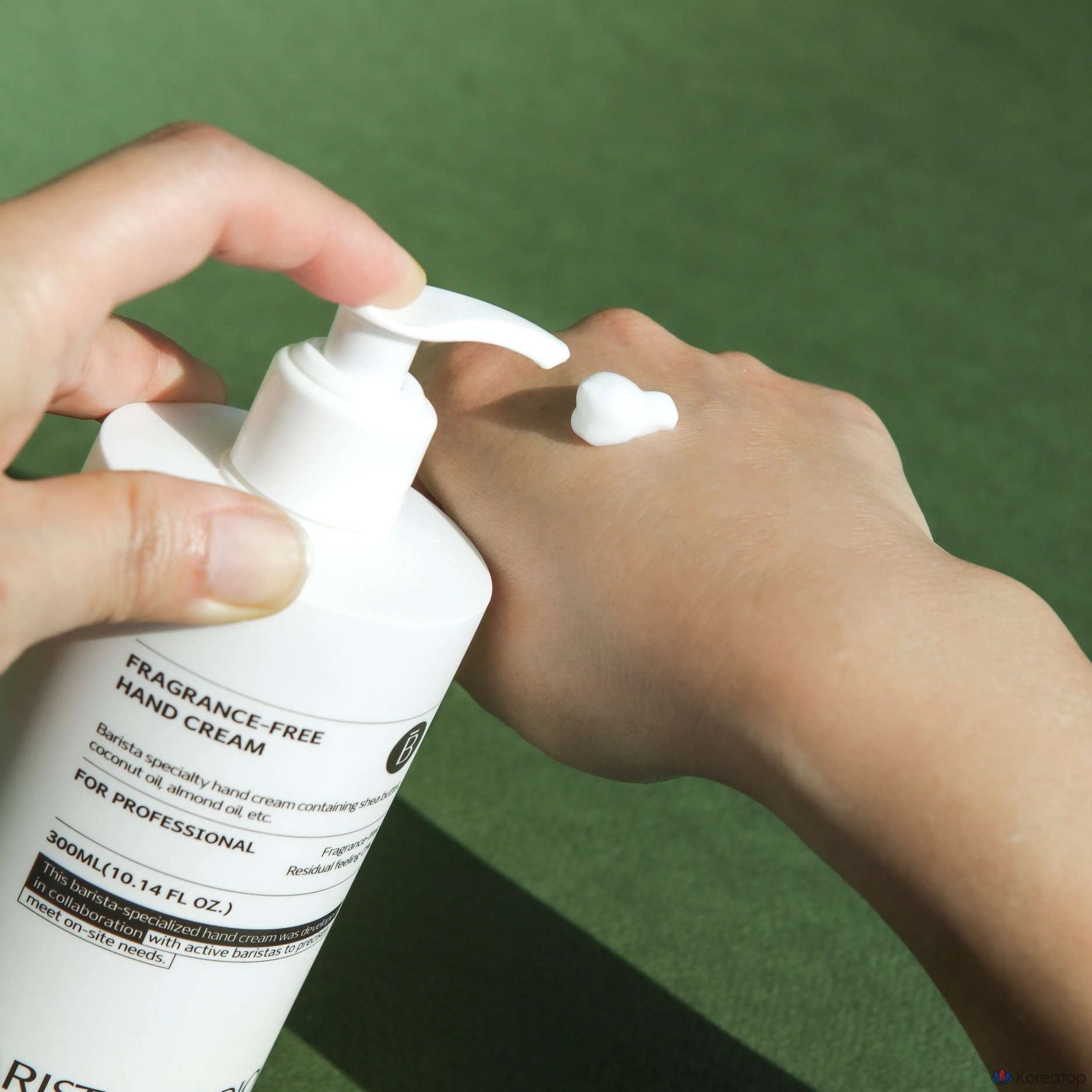 Увлажняющий крем для рук Bouquet Garni Barista Studio Unscented Hand Lotion Cream, 300 мл, 1 шт.