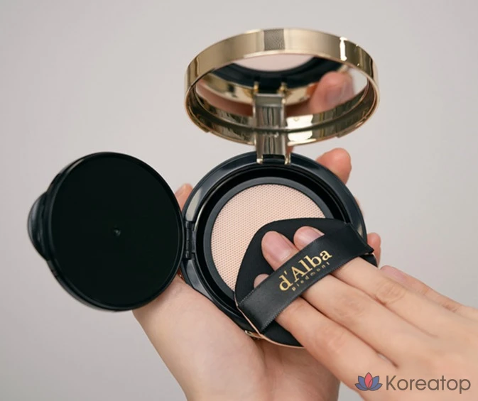 Кушон d'Alba Serum Glow Tension Cover Cushion Refill, оттенок 23, 17 г, 1 шт.