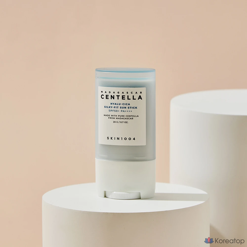 Солнцезащитный стик SKIN1004 Hyalu-Cica Silky Fit Sun Stick SPF50+ PA++++, 20 г, 1 шт.