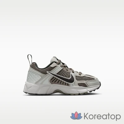 Кроссовки мужские Nike Zoom Vomero 5 SE SP, фото 3