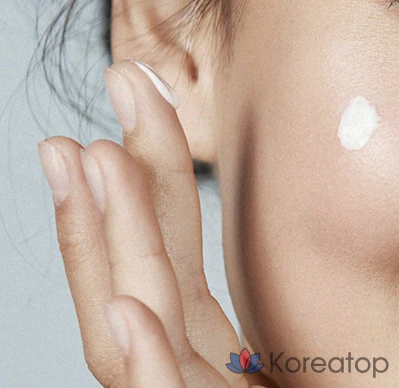 Солнцезащитный крем-сыворотка Manyo Factory Galactomy Moisture Sun Serum SPF50+ PA++++, 50 мл, 1 шт.