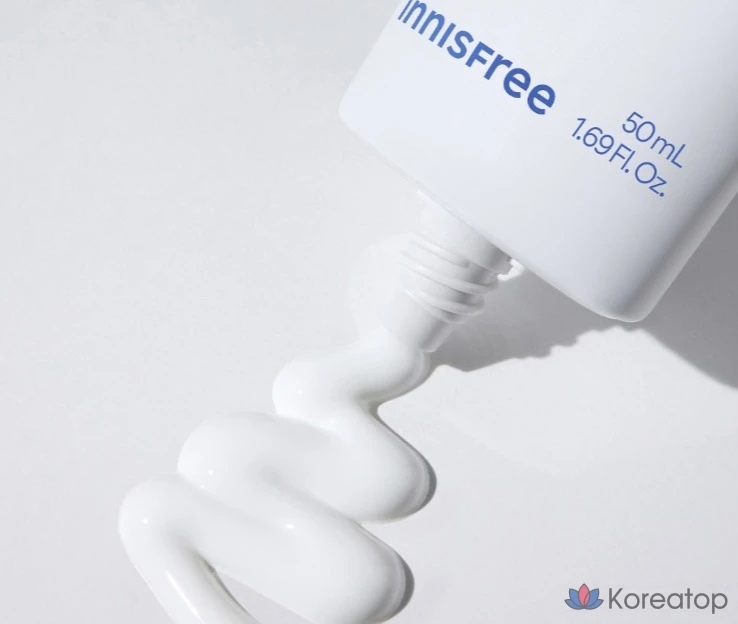 Солнцезащитный крем Innisfree Hyaluron Moisture Sun Cream SPF50+ PA++++, 50 мл, 1 шт.