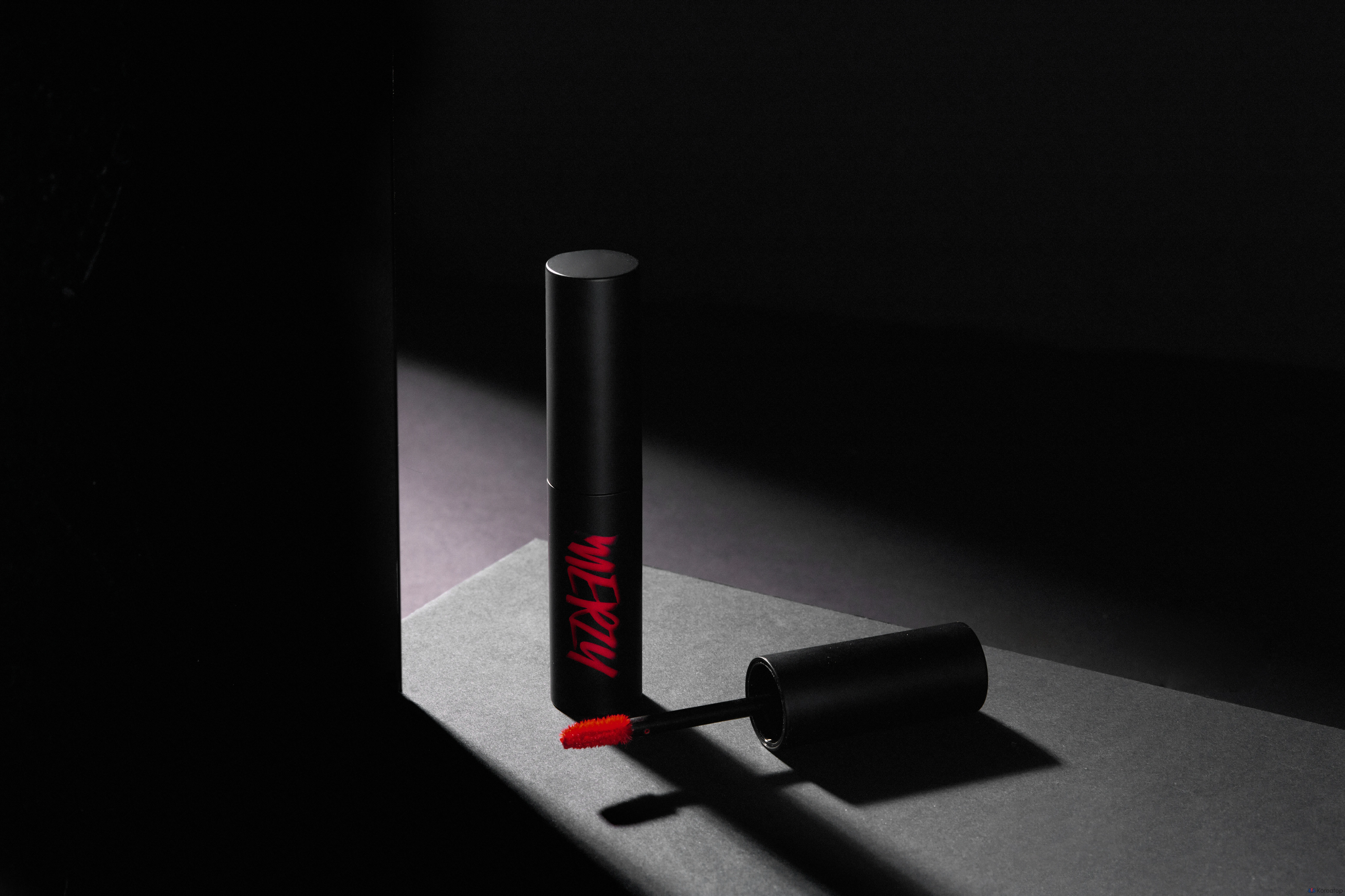 Тинт для губ MERZY The First Velvet Lip Tint, оттенок V11 Shanghai Red, 4.5 г, 1 шт., фото 9