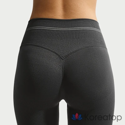 Шорты женские Nike Skims Ribbed Seamless 5-Inch Shorts