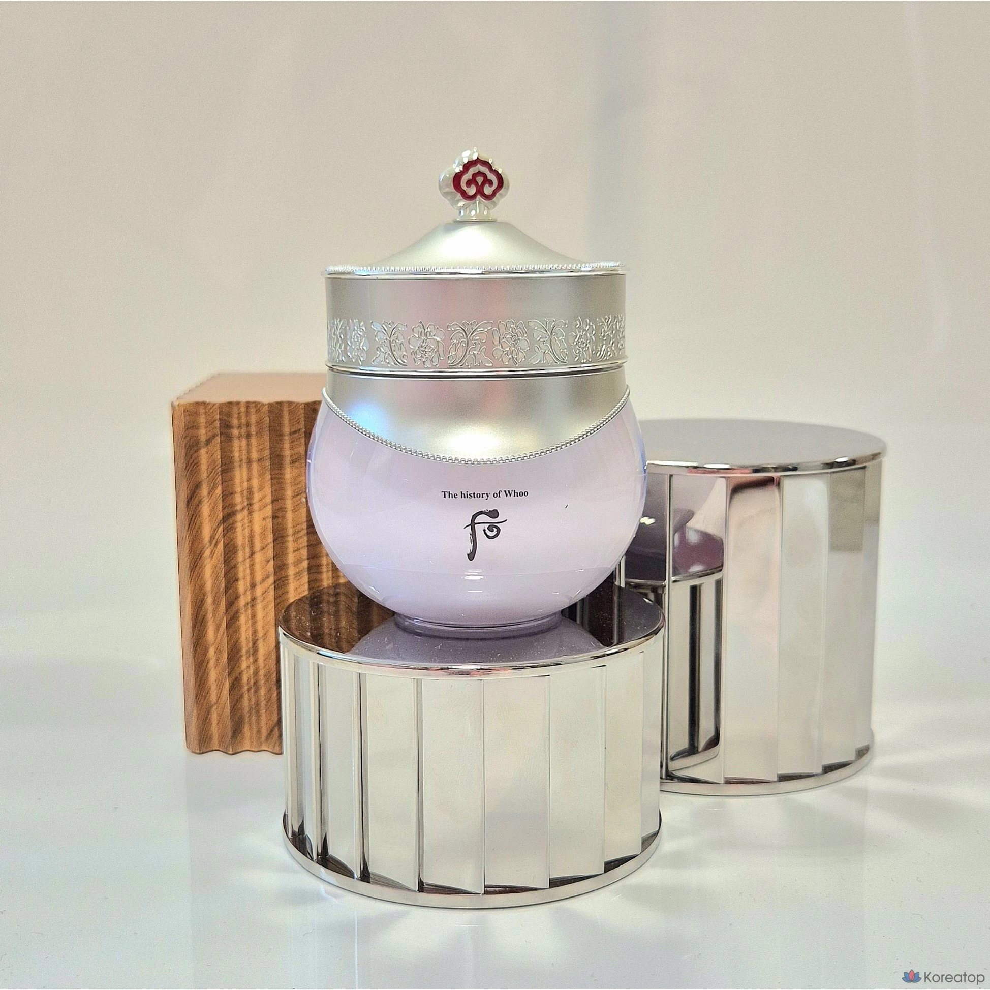 Крем THE HISTORY OF WHOO Gongjinhyang Seol Whitening Moisture Cream, 60 мл, 1 шт.