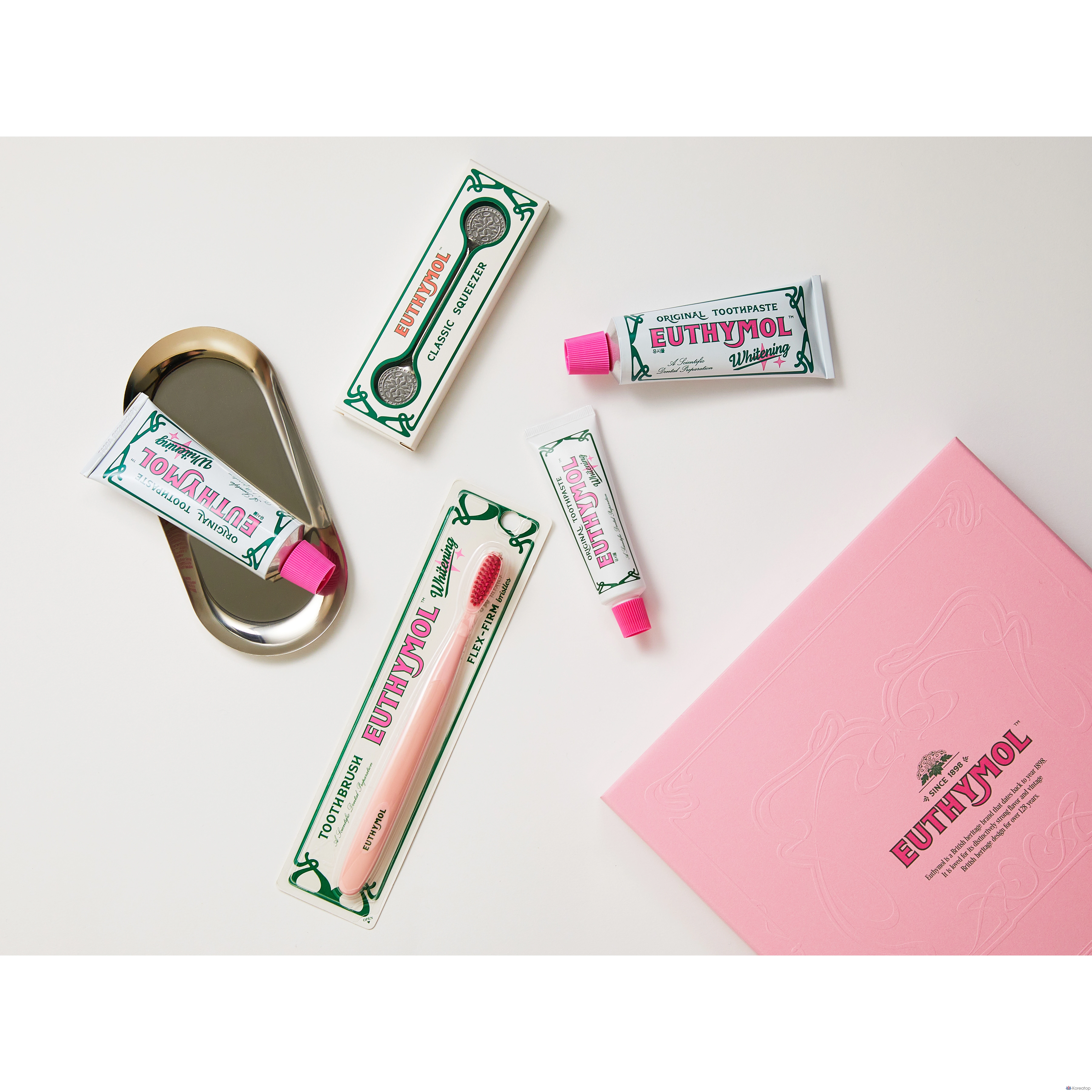 Зубная паста Euthymol Whitening TM, набор 2 шт. + зубная щетка Pink + сквизер + трей, 106 г, 1 шт.