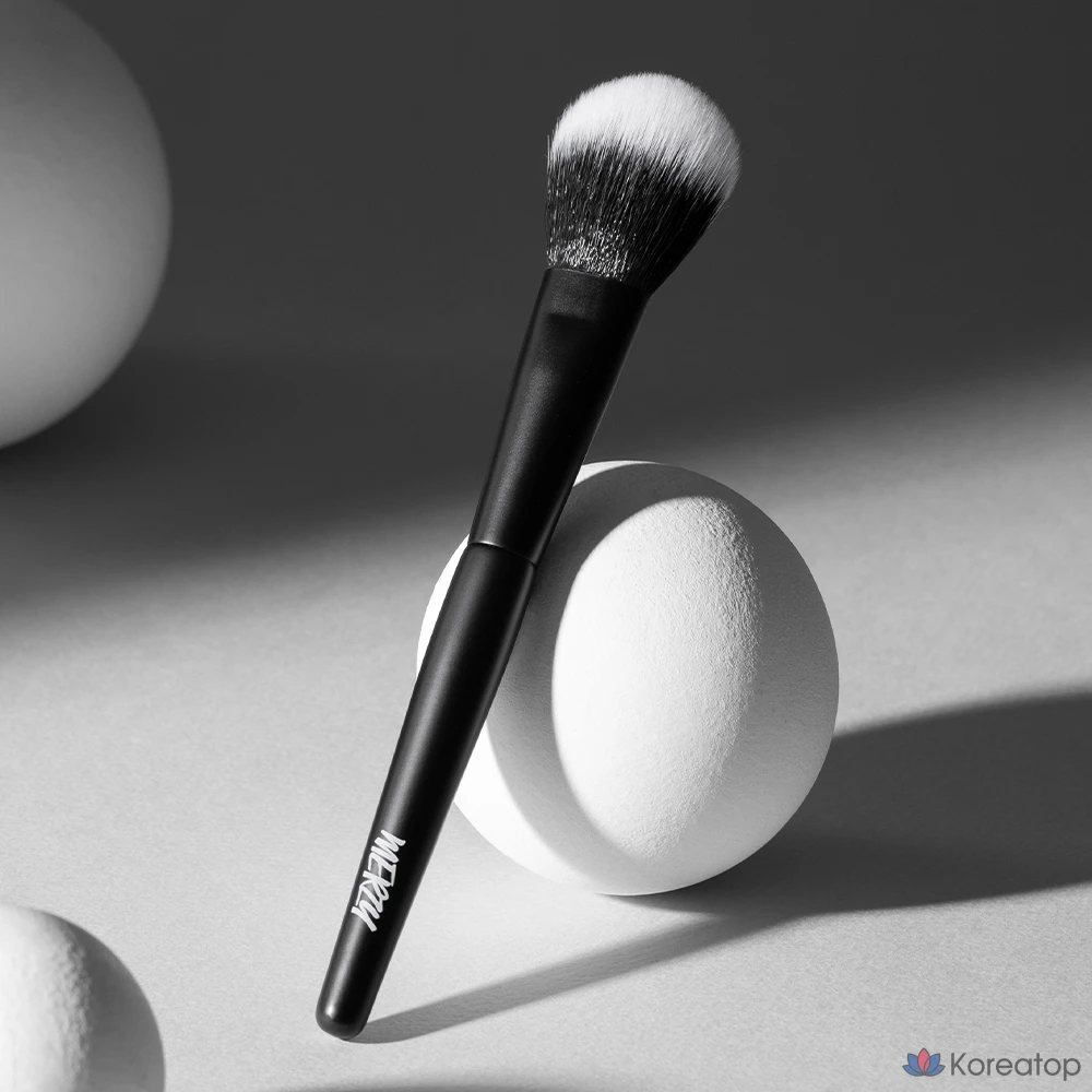 Кисть для румян MERZY Point Blusher Brush, 1 шт.
