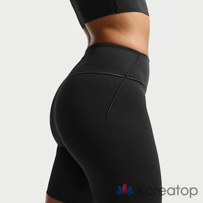 Велосипедки женские Nike Skims Matte High-Waist 7-inch Biker Shorts