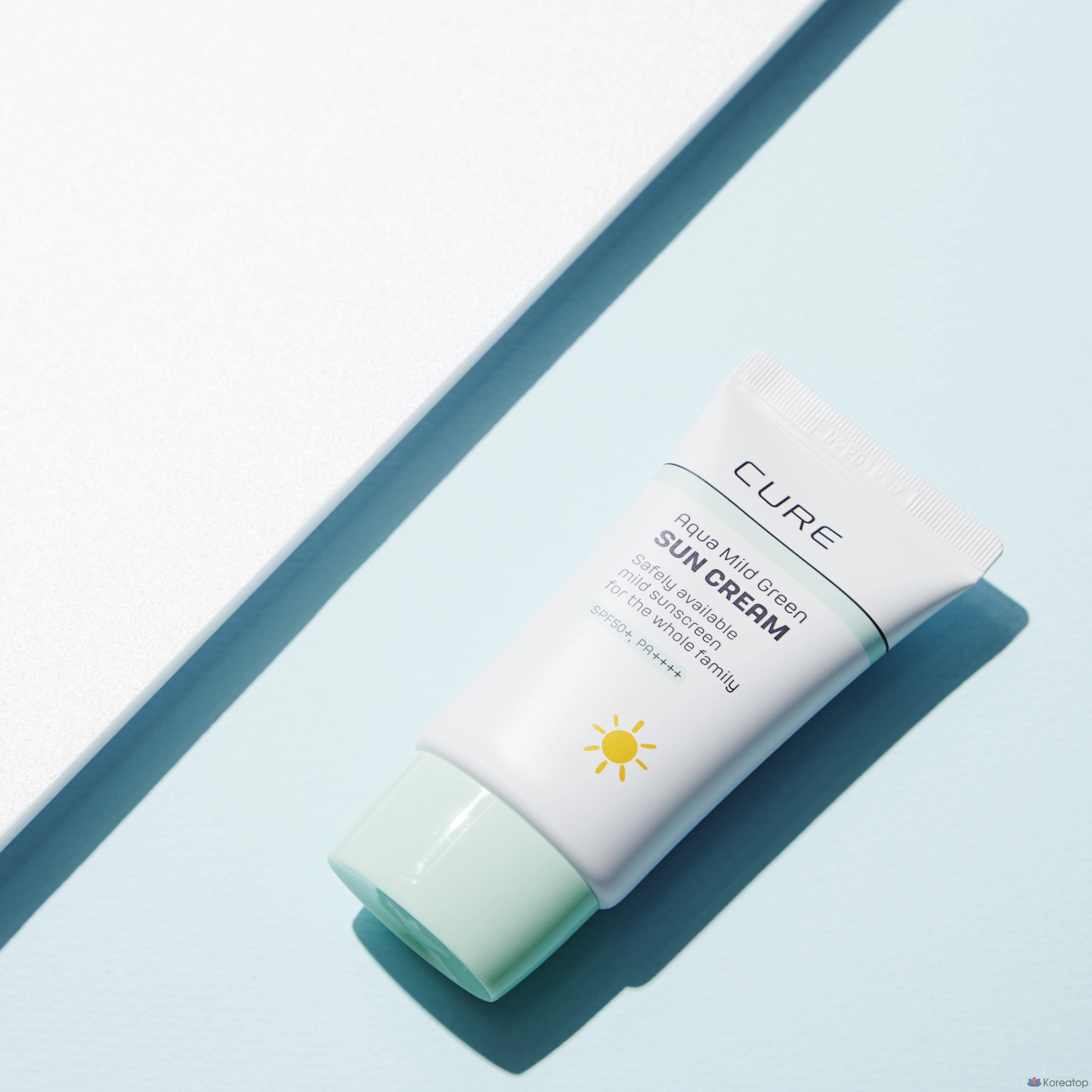 Солнцезащитный крем KIM JEONG MOON Aloe Cure Aqua Mild Green Sun Cream SPF50+ PA++++, 40 мл, 1 шт.