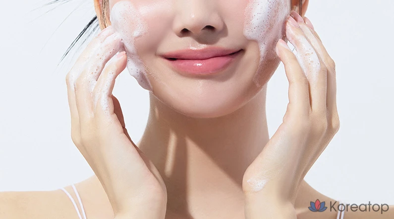Очищающая пенка MAXCLINIC Hyaluron Vita Oil Foam, 110 г, 1 шт.