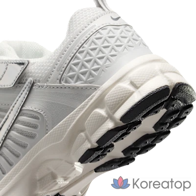 Кроссовки мужские Nike Zoom Vomero 5 SE SP, фото 8