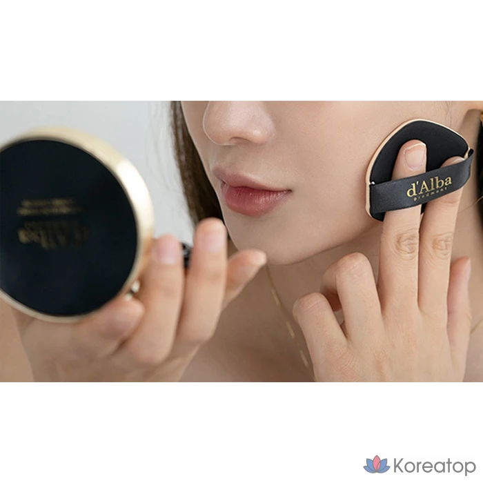 Кушон d'Alba Serum Glow Tension Cover Cushion, оттенок 23, 17 г + 17 г, 1 шт.
