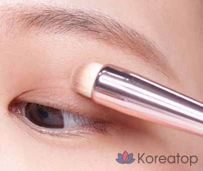 Кисть для макияжа Banila Co Fingertip Brush, 1 шт.