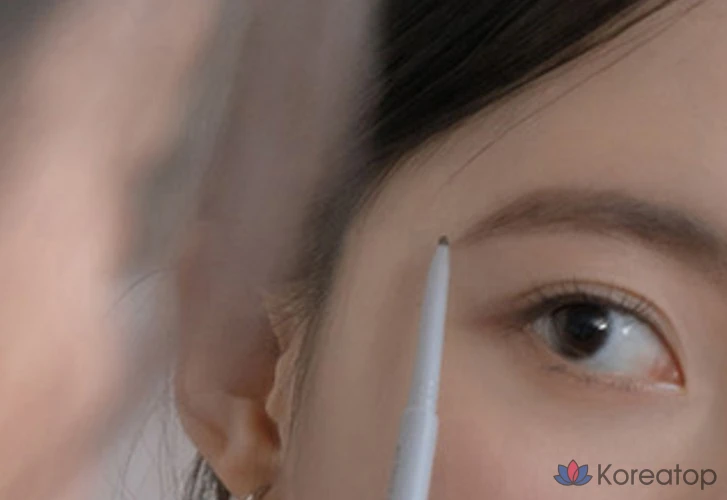 Карандаш для бровей ROM&ND Han All Sharp Eyebrow Auto Pencil, оттенок W1 Gentle Brown, 0.17 г, 1 шт.
