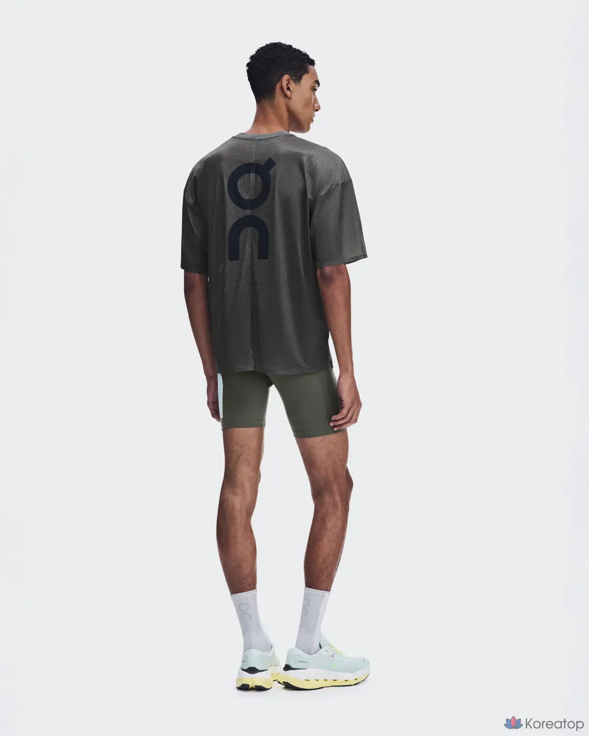 Футболка ON Oversize Run-T LN1