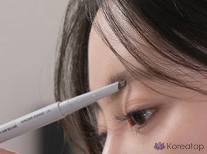 Карандаш для бровей ROM&ND Han All Flat Eyebrow Auto Pencil, оттенок W1 Gentle Brown, 0.17 г, 1 шт.