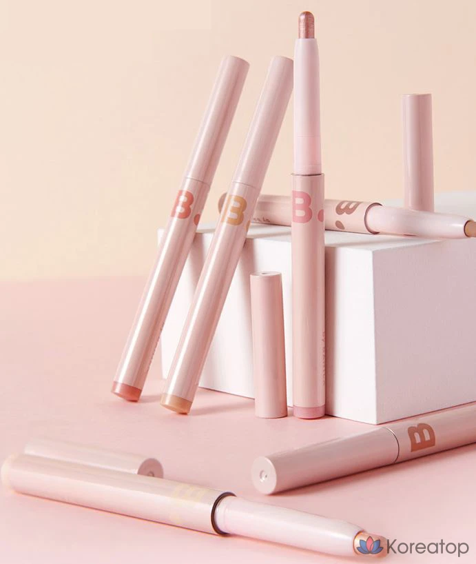 Карандаш для век Banila Co Mood On Eye Color Stick, оттенок 03 Champagne Rosy, 0.5 г, 1 шт.