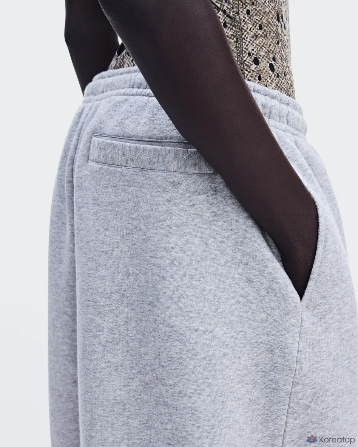 Спортивные штаны ON Oversized