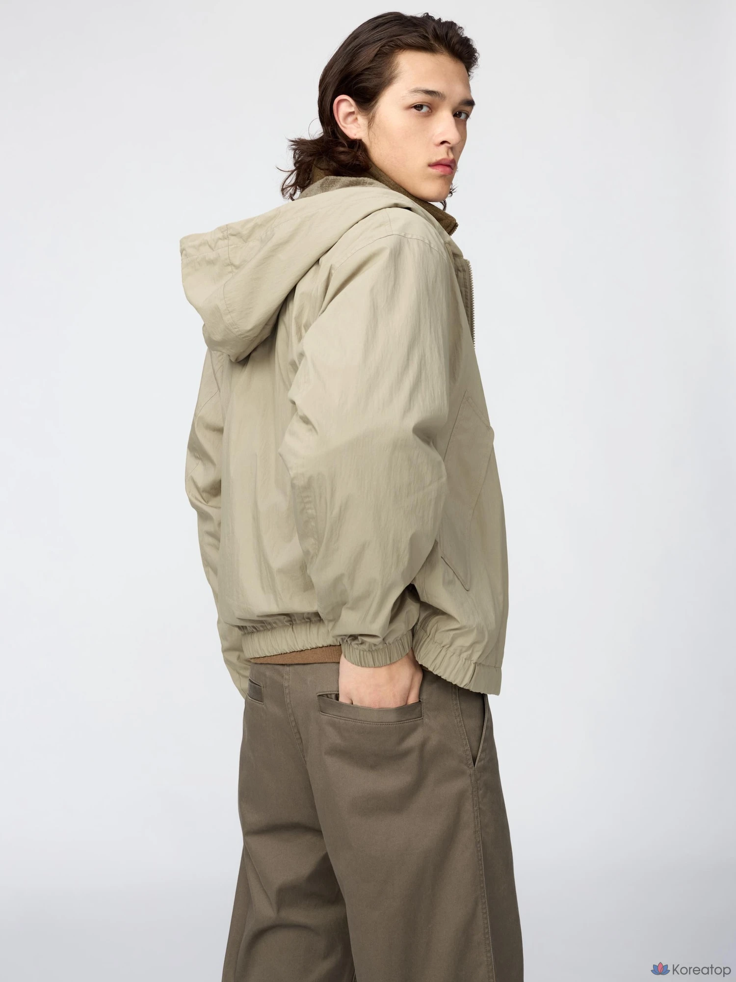 Брюки Uniqlo Barrel Chino Pants