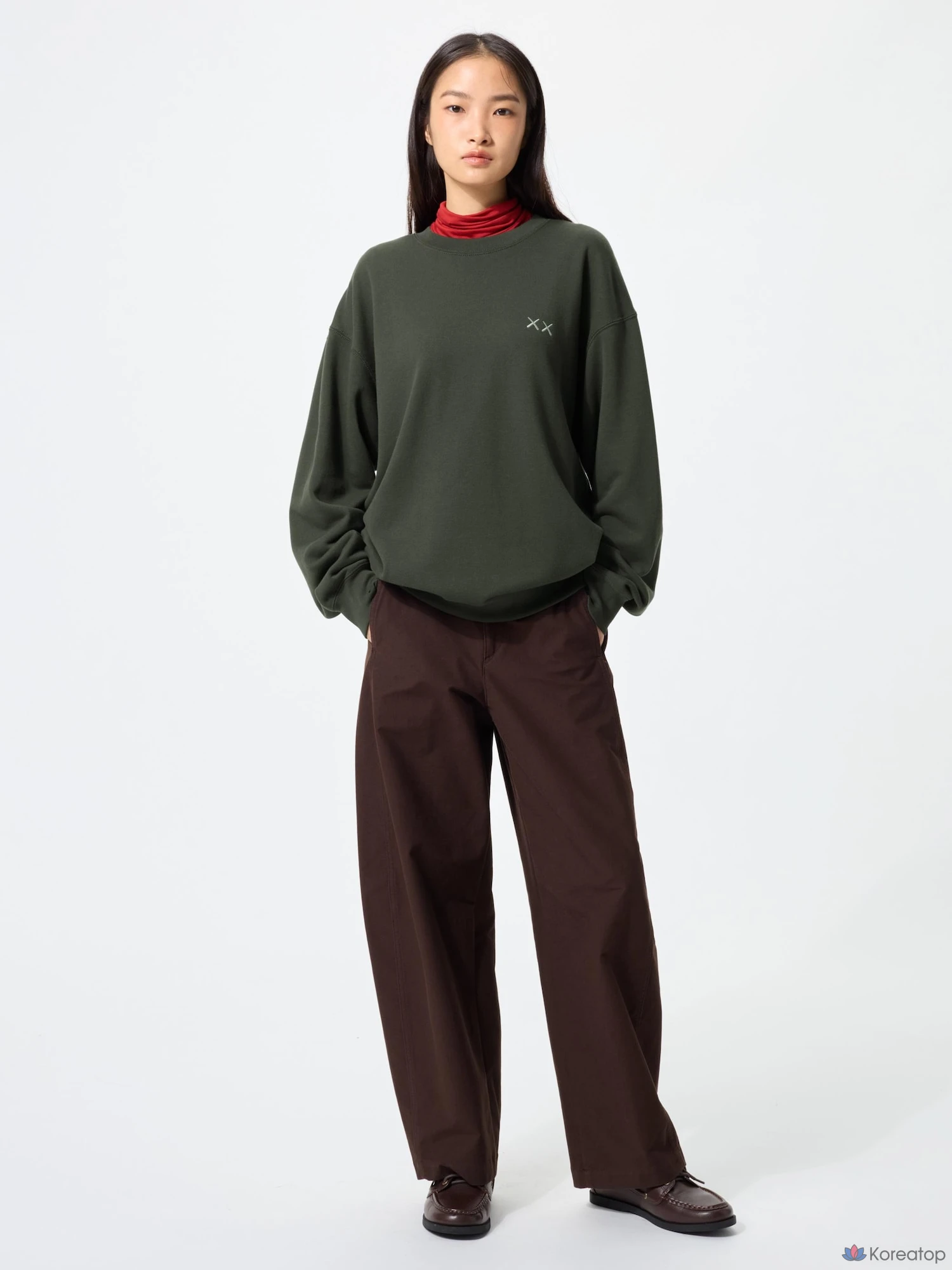 Свитшот Uniqlo KAWS UNIVERSE C
