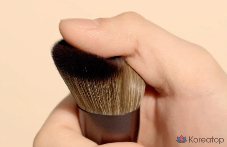 Фундамент OBge Foundation Injo Mo Brush, 1 шт.