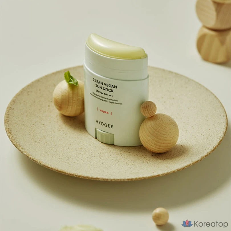 Солнцезащитный стик HYGGEE Clean Vegan Sun Stick SPF50+ PA++++, 20 г, 1 шт.