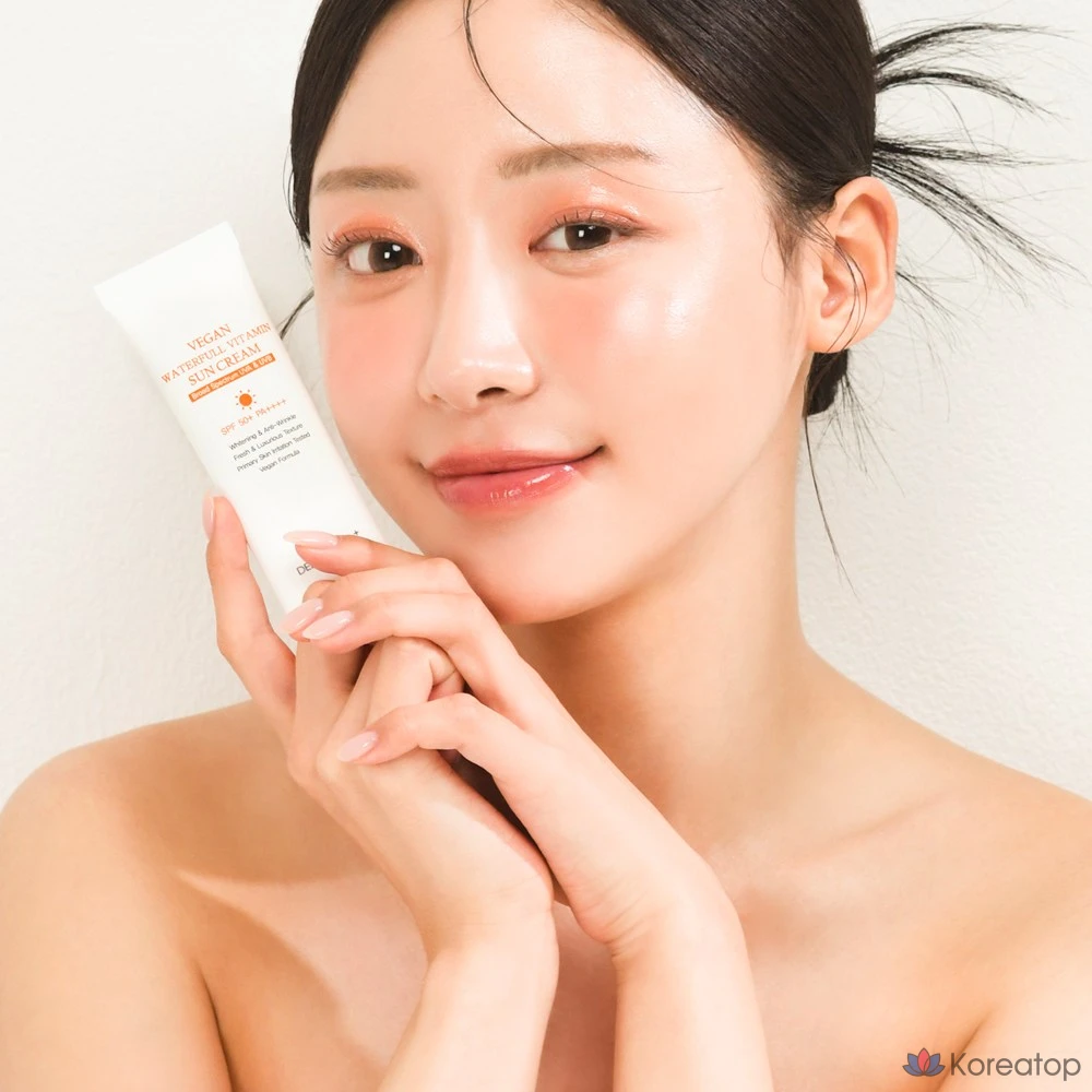 Солнцезащитный крем Dermashare Waterful Vitamin Sun Cream SPF50+ PA++++, 50 г, 1 шт.