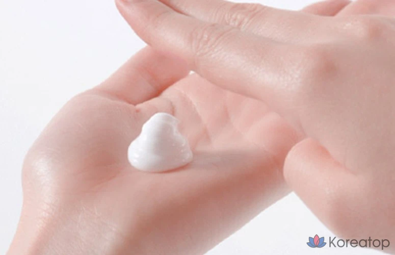 Крем для тела Illiyoon Atobarrier Cream, 200 мл, 1 шт.