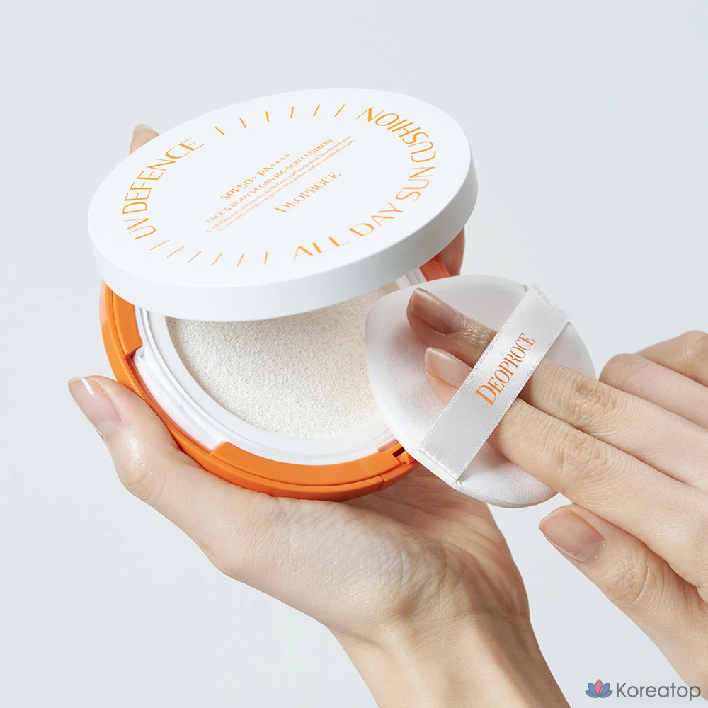Солнцезащитный кушон Deoproce Light Big Size Tone-Up Sun Cushion UV Defense All Day, 25 г, 1 шт.