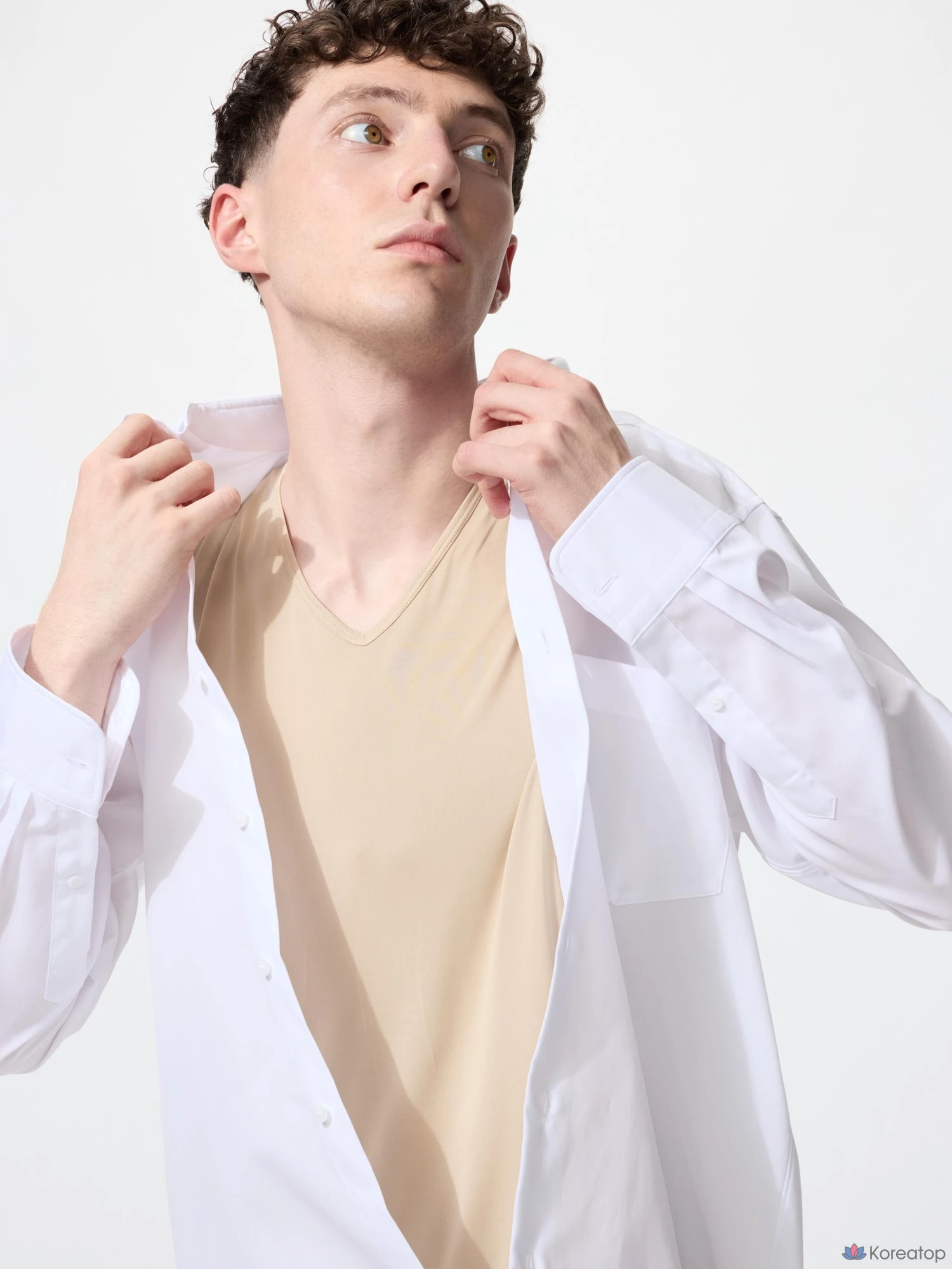 Футболка Uniqlo AIRism V-Neck T