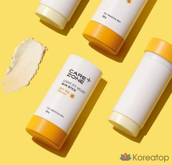 Солнцезащитный стик Carezone Light Fit Velvet Sun Stick SPF50+ PA++++, 39 г, 1 шт.