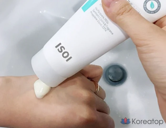 Очищающая пенка Isoi Sensitive Anti Dust Cleansing Foam, 100 мл, 1 шт.