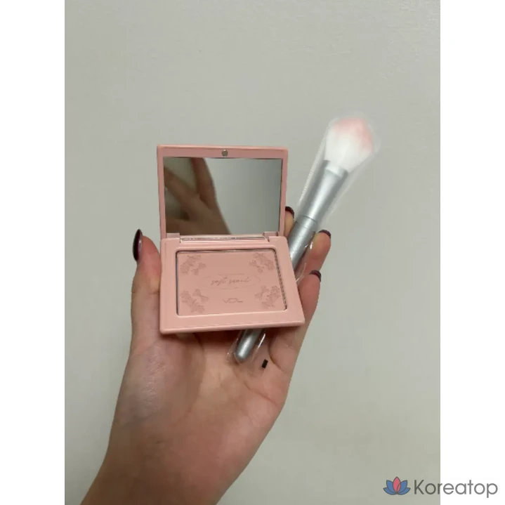 Румяна VDL Cheek Stain Blusher, оттенок 13 Hyper Pink, 1 шт., фото 2