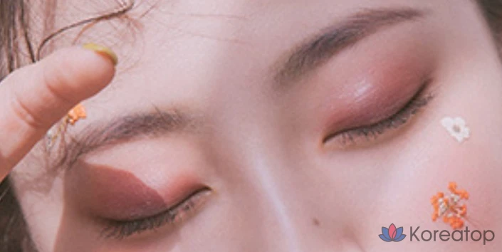 Палетка теней для век ROM&ND Better Than Eyes Eyeshadow Palette, оттенок 02 Dried Rose, 1 шт.