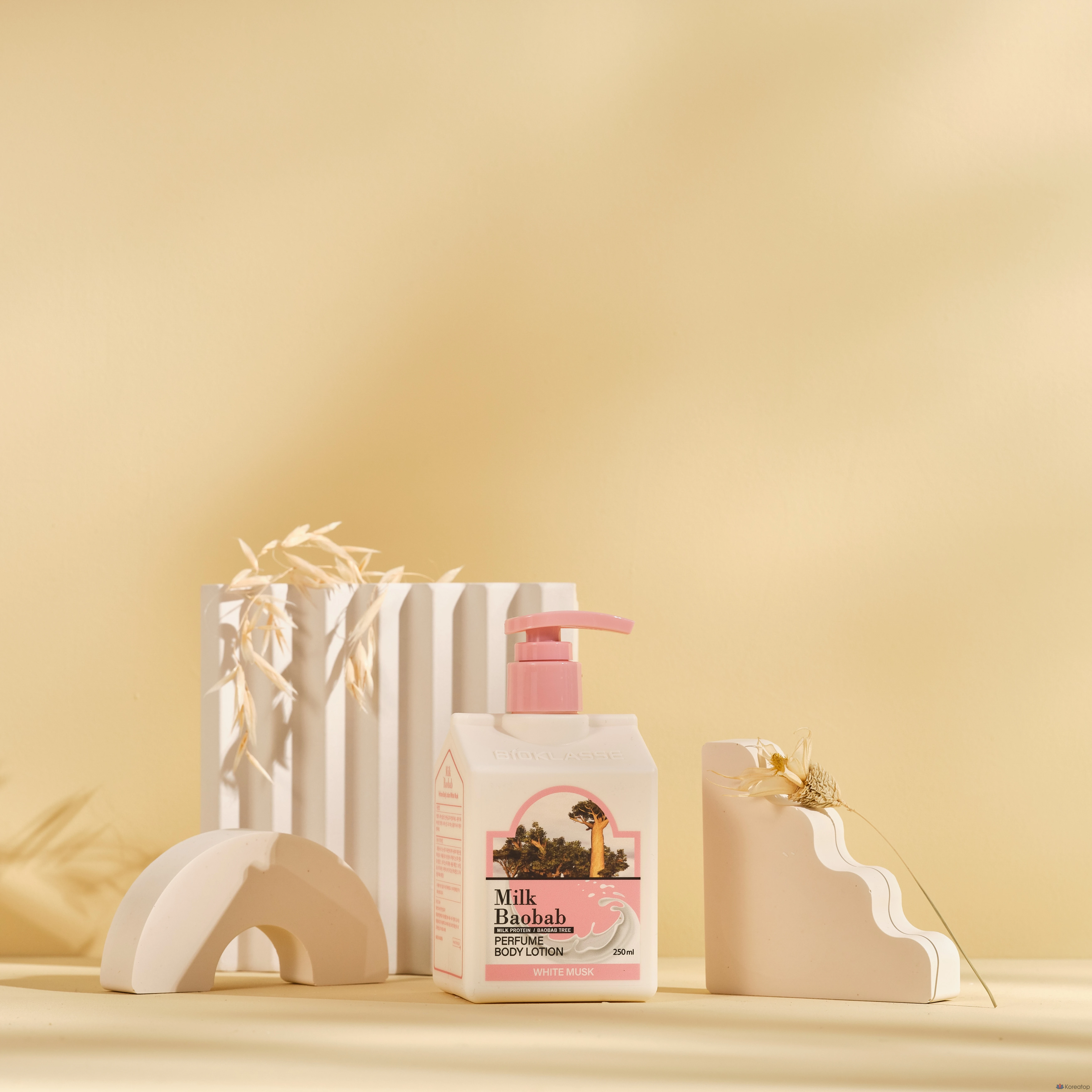 Лосьон для тела Milk Baobab Perfume Body Lotion White Musk, 250 мл, 1 шт.