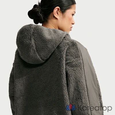 Худи на молнии женское Nike Skims Sherpa Oversized Full-Zip Hooded Jacket, фото 2