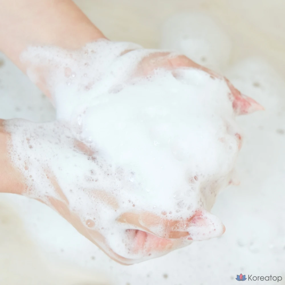 Очищающее средство для мужчин Akei Derma+ Anti-Lux All-in-One Cooling, 550 мл, 1 шт.