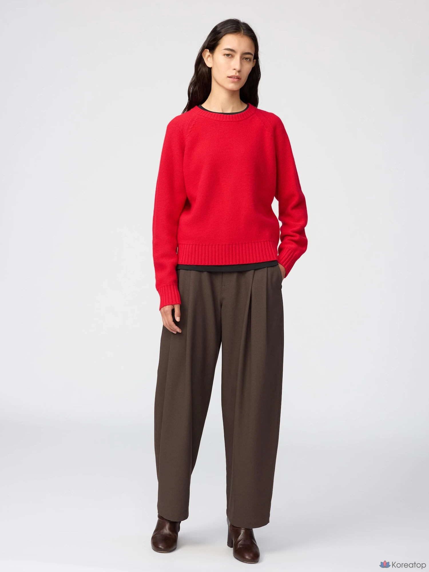 Свитер Uniqlo Lambswool Crew Neck Sweater
